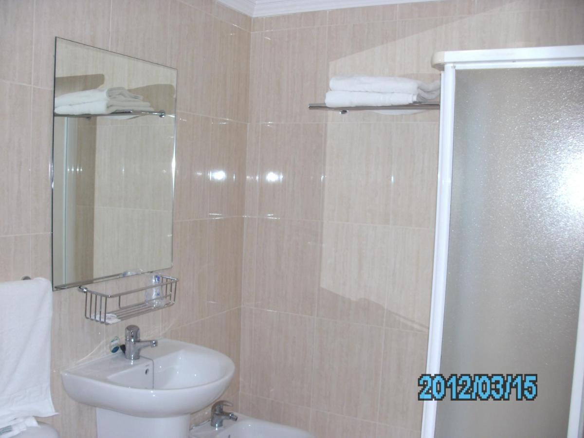 Hotel La Duquesa 피노스제닐 객실 사진